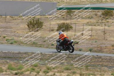 media/Apr-20-2025-AHRMA (Sun) [[393a79c373]]/Race/Group 12/Turn 4b/